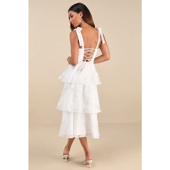 NWT Lulus Drayson White Floral Burnout Tie-Strap Tiered Midi Dress Wedding Sz M - Picture 4 of 7